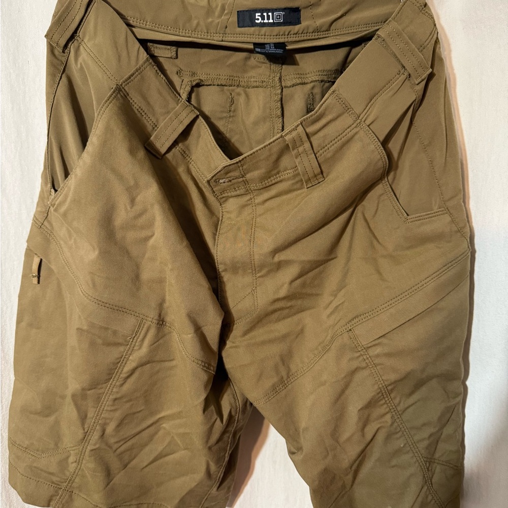 5.11 Tactical Men's Tan Cargo Shorts (size 36)- Barely Worn. Tan